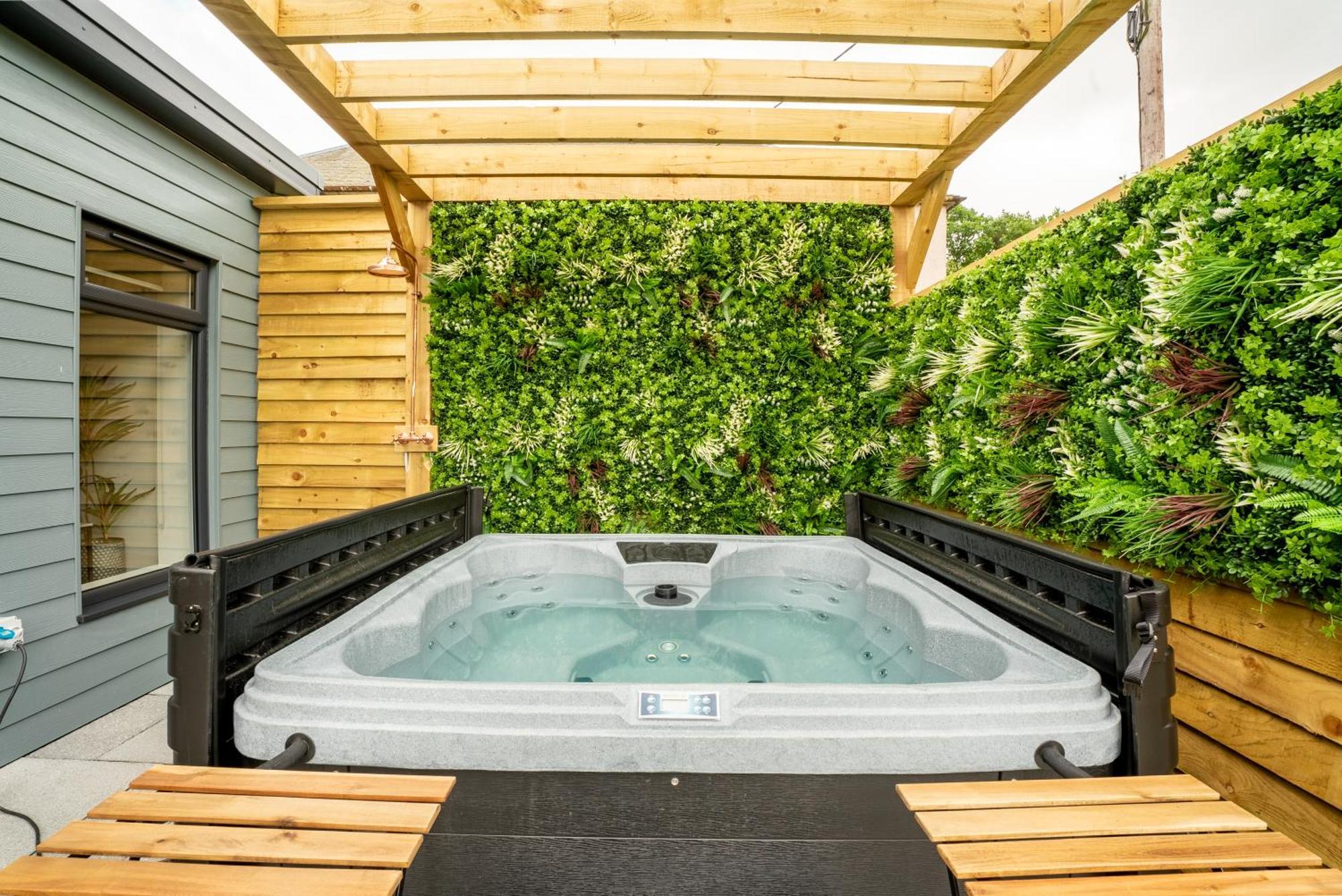 Cottage With Hot Tub Near Knockhill Saline ภายนอก รูปภาพ